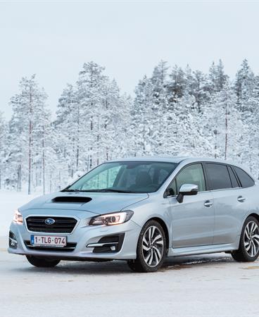 SUBARU_LEVORG-2-hr